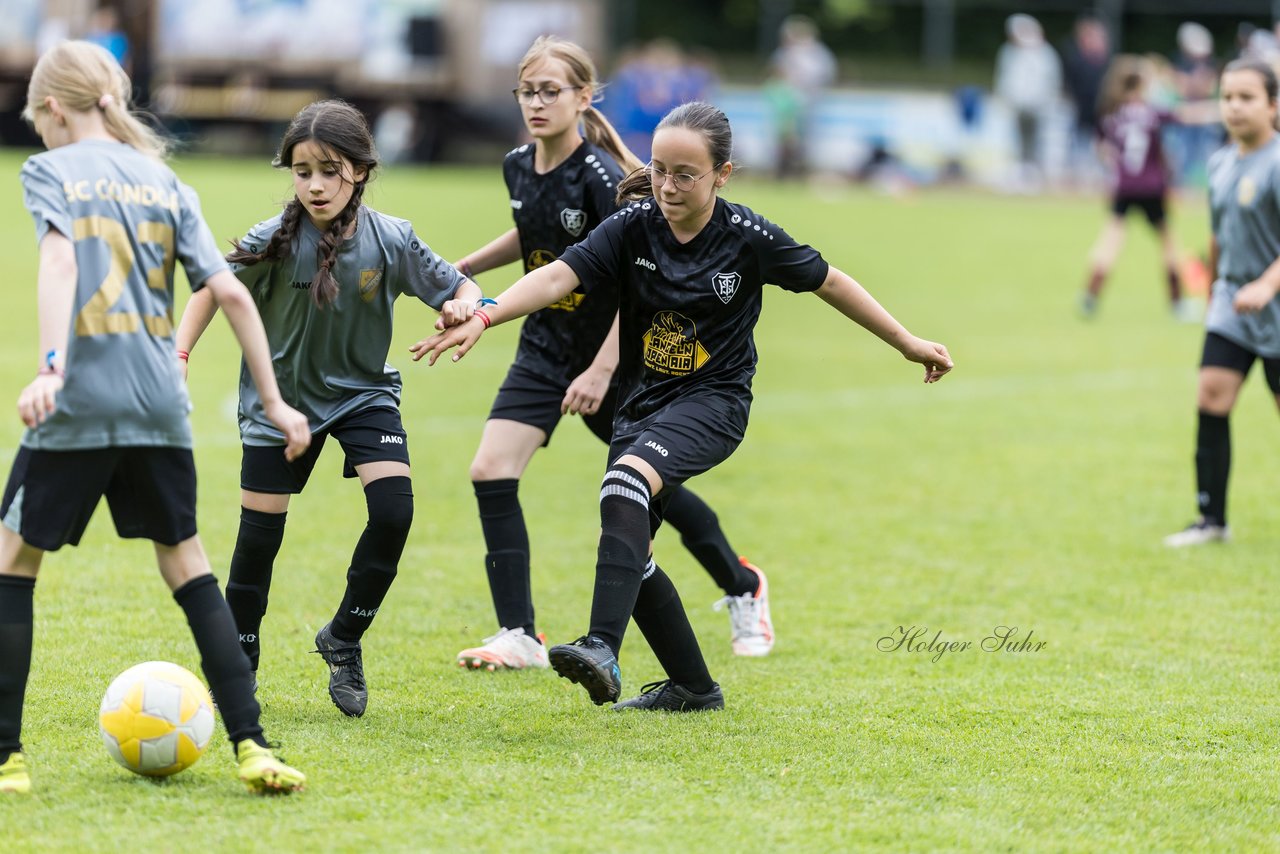 Bild 429 - Loewinnen Cup